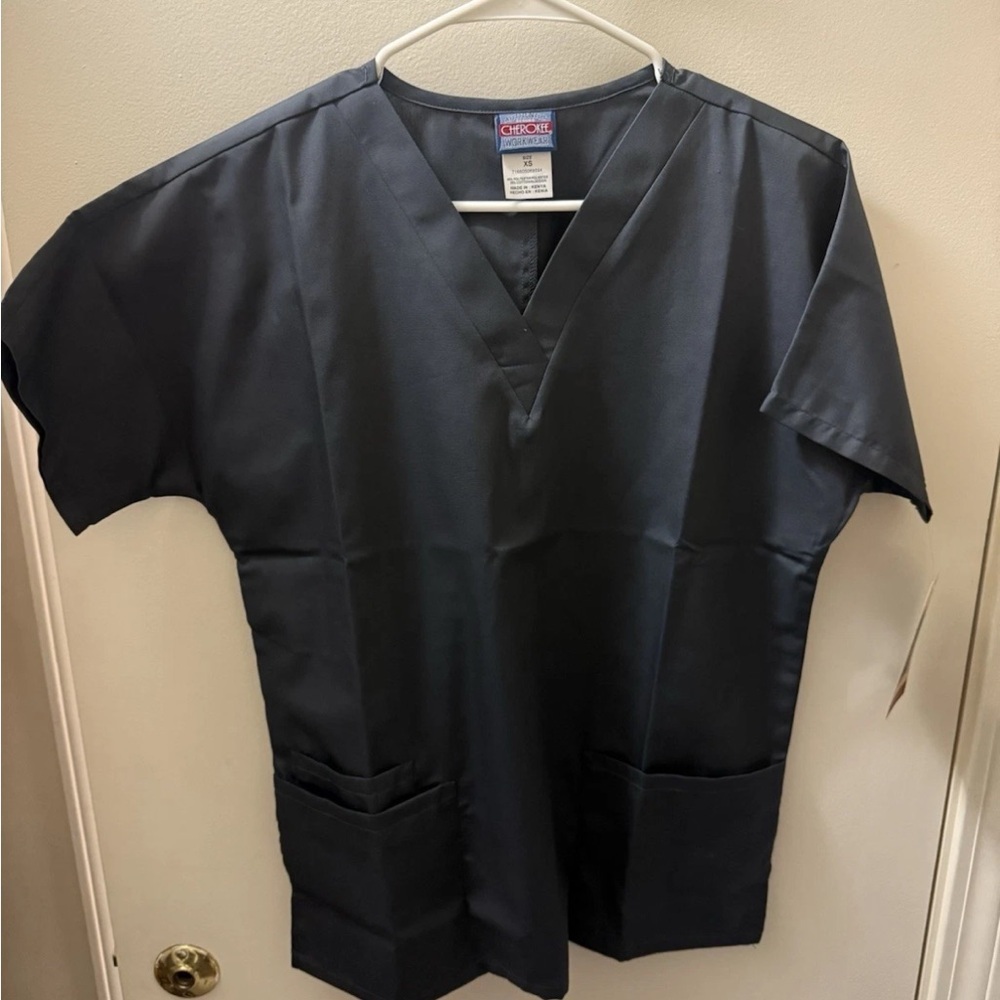 Cherokee Authentic Scrub Top in Dark Gray XS